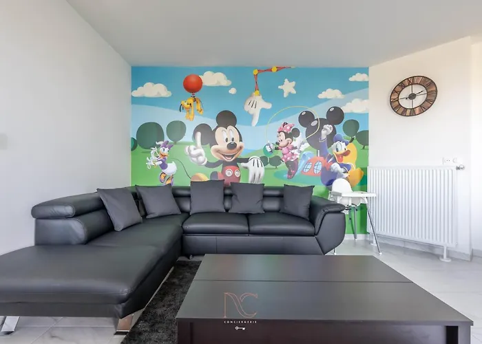 Disneyland-Paris 11Pers, 2Parkings, Wifi,